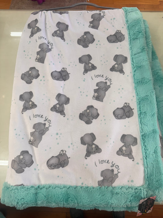 Sweet Elephant Faux Fur & Minky Blanket | 40” x 56”