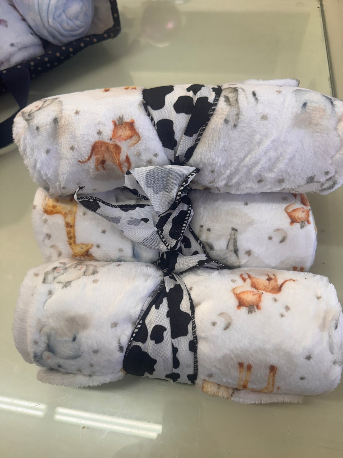 Safari Animals Plush Car Seat Blanket – 34” x 39”